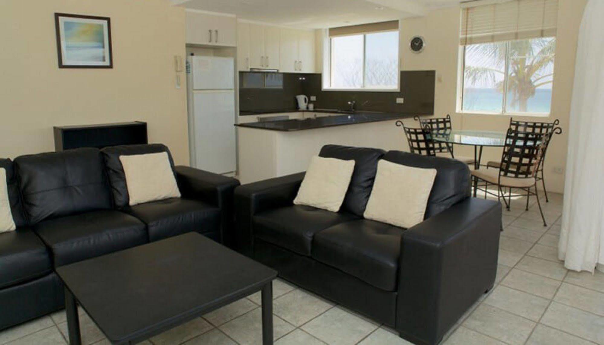Crystal Beachfront Apartments Gold Coast Ngoại thất bức ảnh
