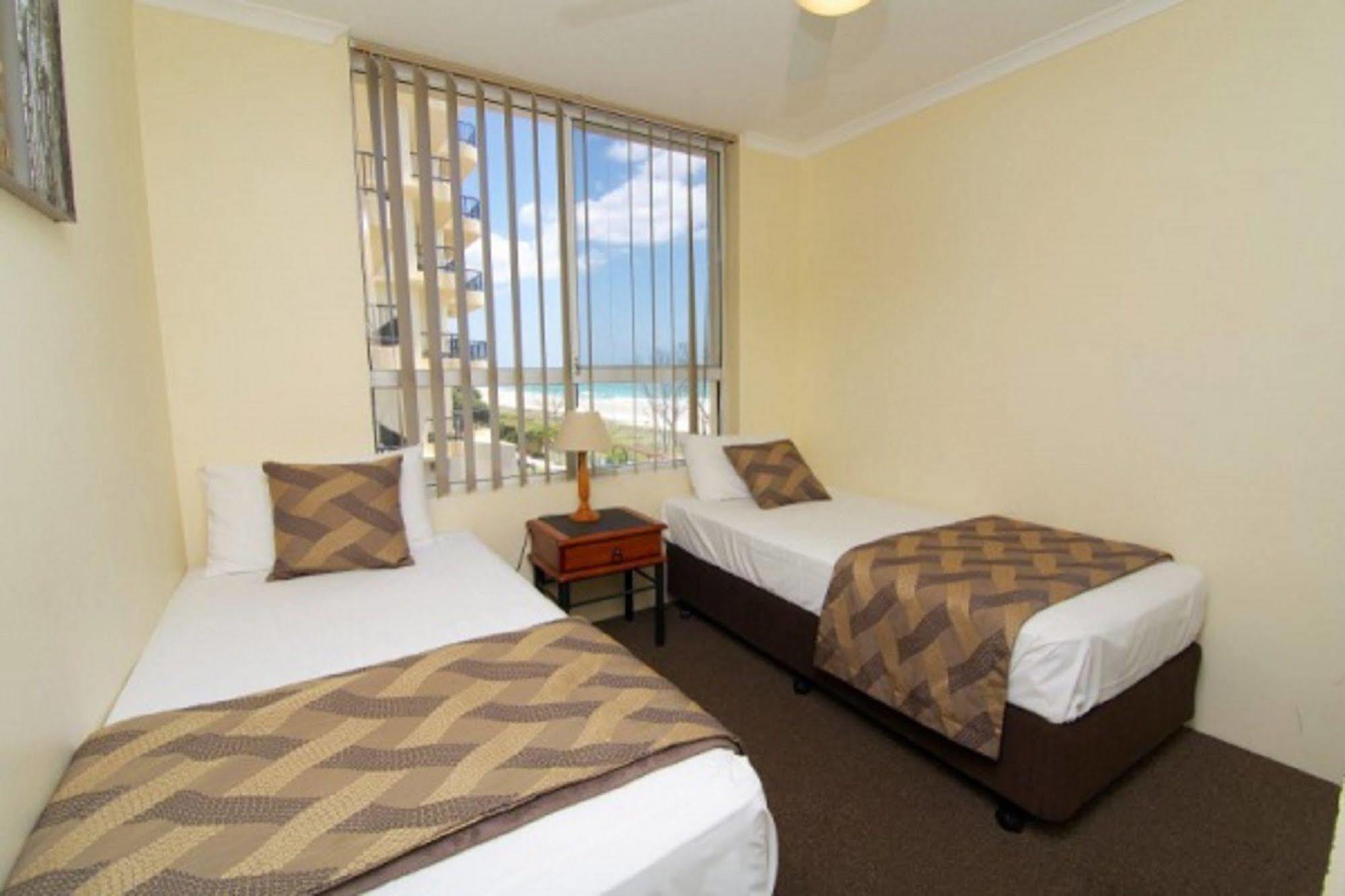 Crystal Beachfront Apartments Gold Coast Ngoại thất bức ảnh