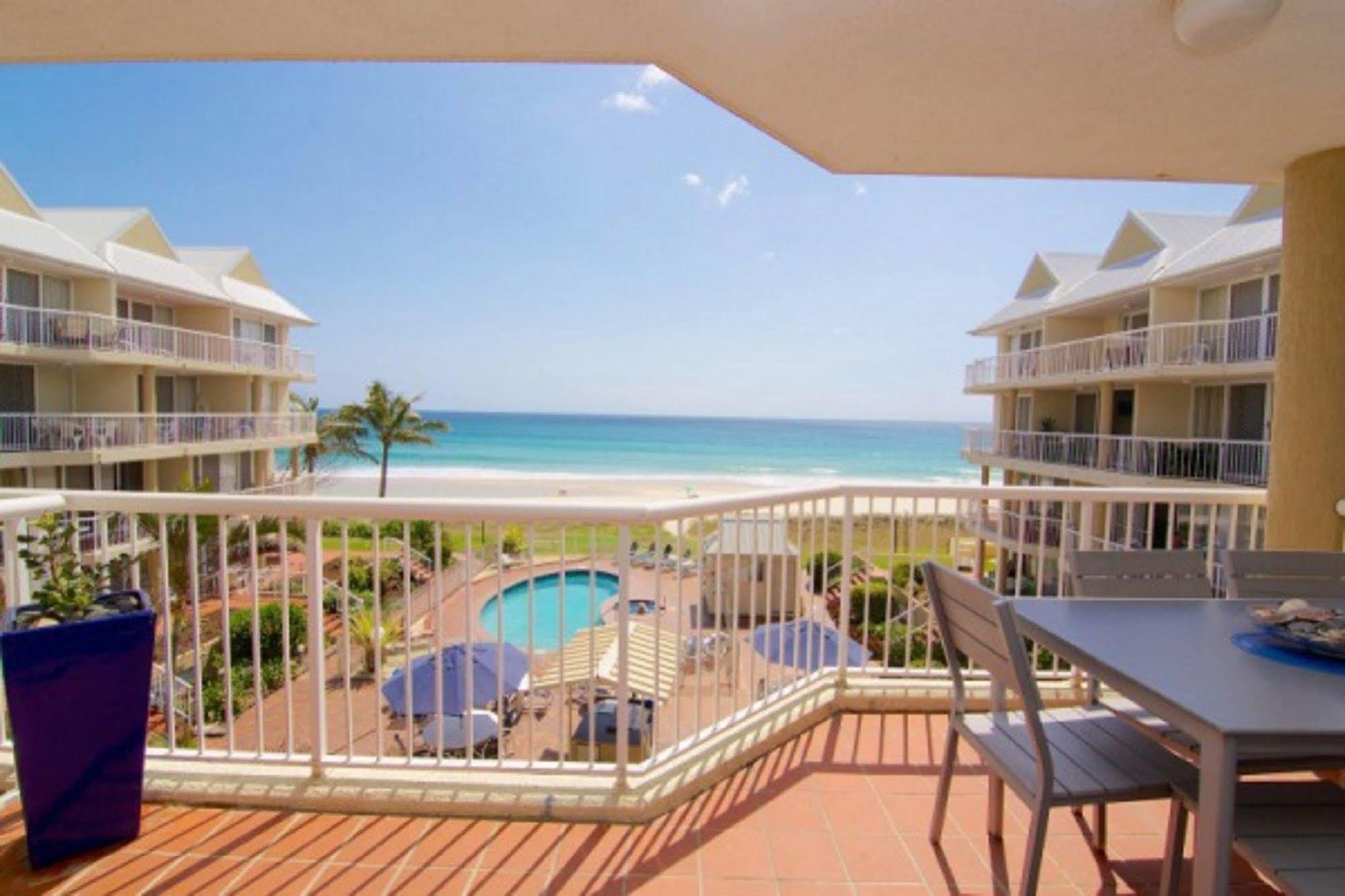Crystal Beachfront Apartments Gold Coast Ngoại thất bức ảnh