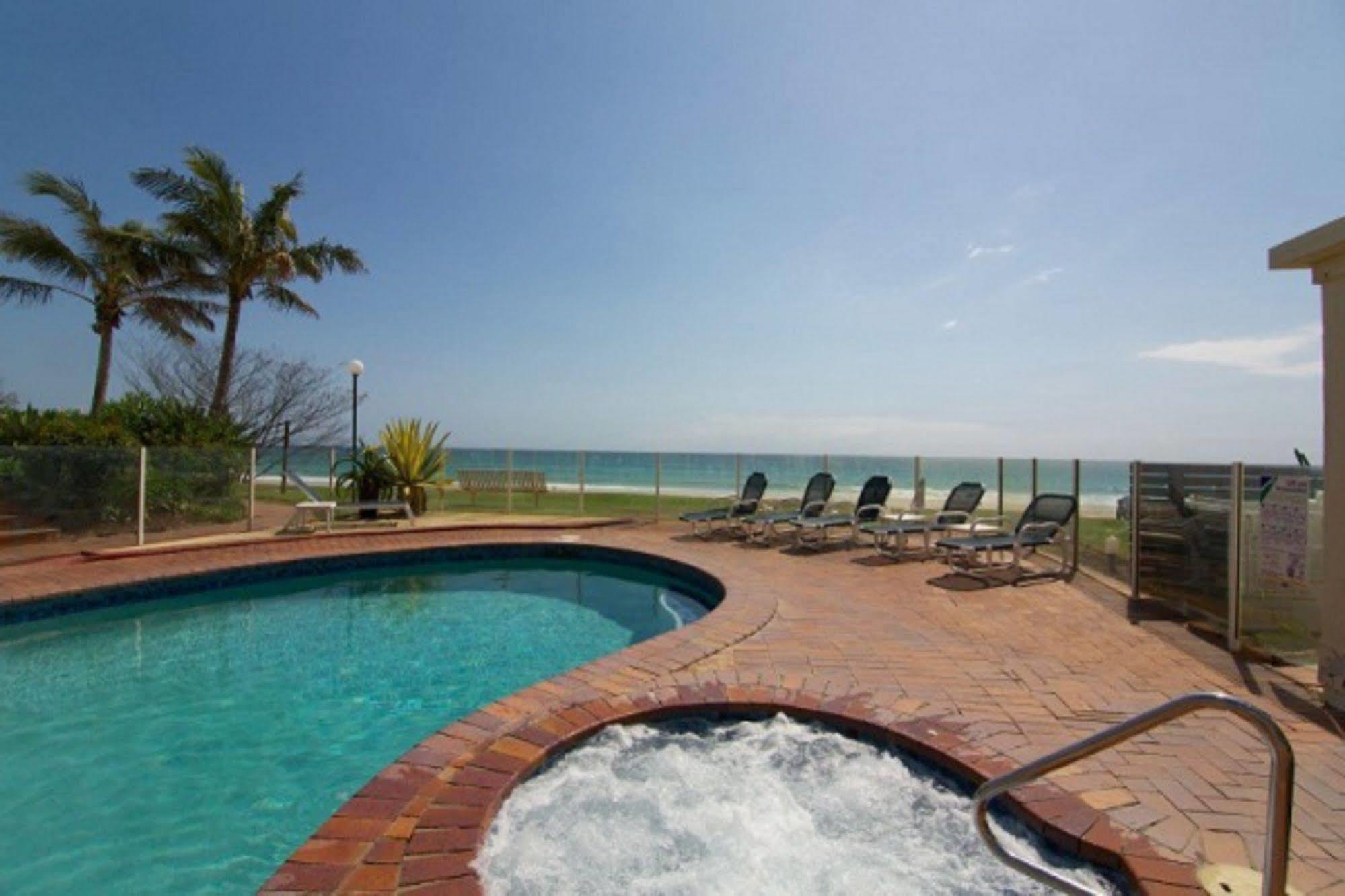 Crystal Beachfront Apartments Gold Coast Ngoại thất bức ảnh